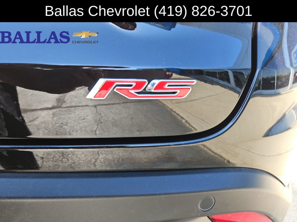Used 2025 Chevrolet Trax RS w/ Sunroof Package FWD image 35