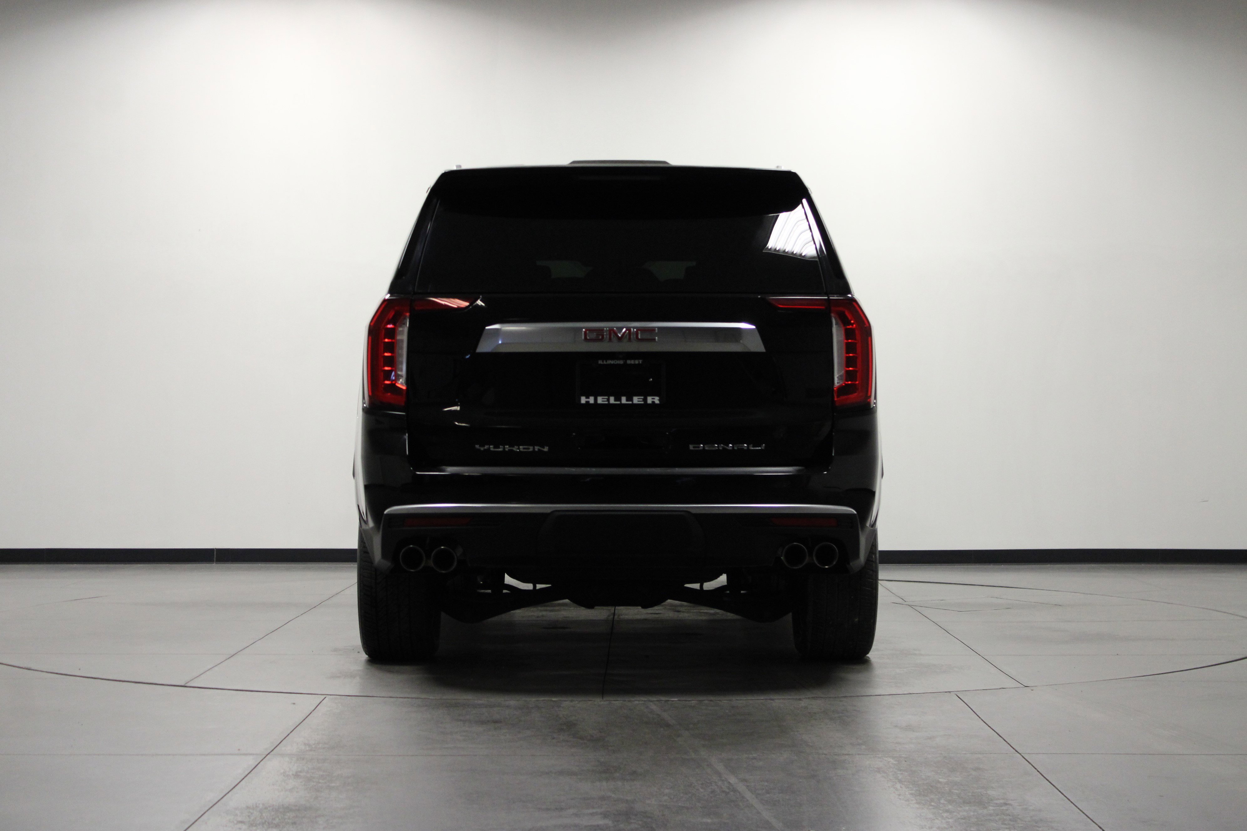 Used 2024 GMC Yukon XL Denali image 5