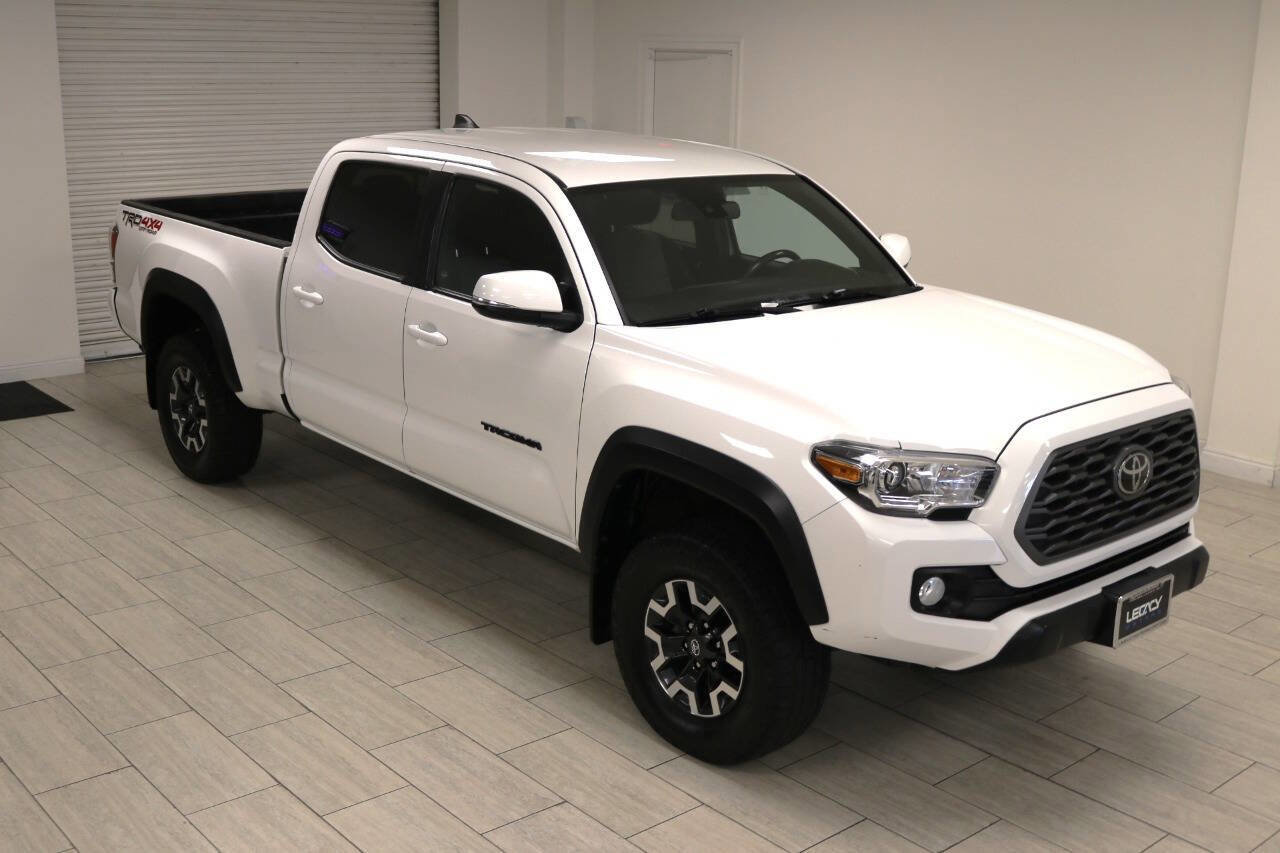 Used 2022 Toyota Tacoma TRD Off-Road image 90