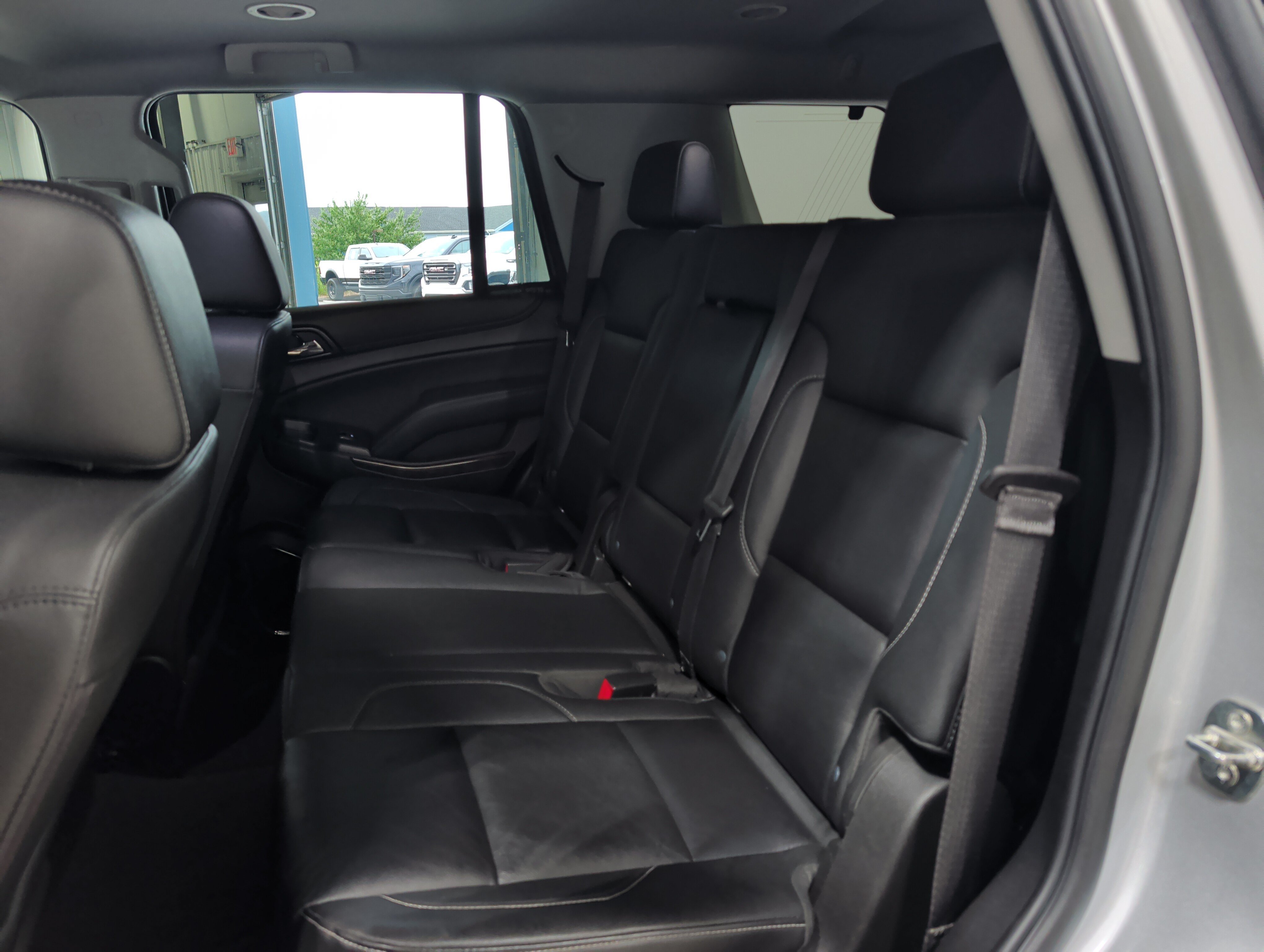 Used 2020 Chevrolet Tahoe LT AWD/4WD image 17