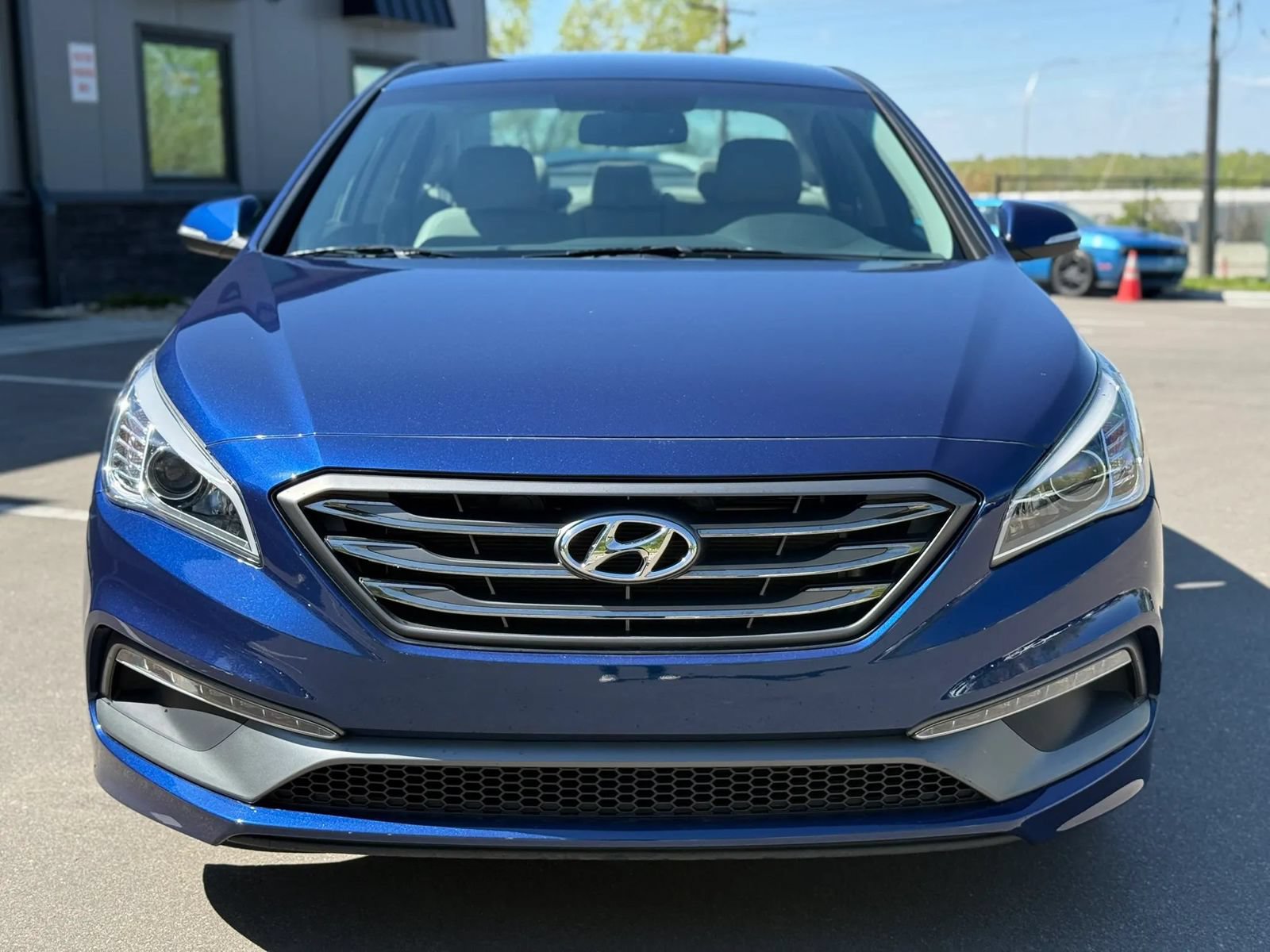 Used 2015 Hyundai Sonata Sport w/ Option Group 04 FWD image 8