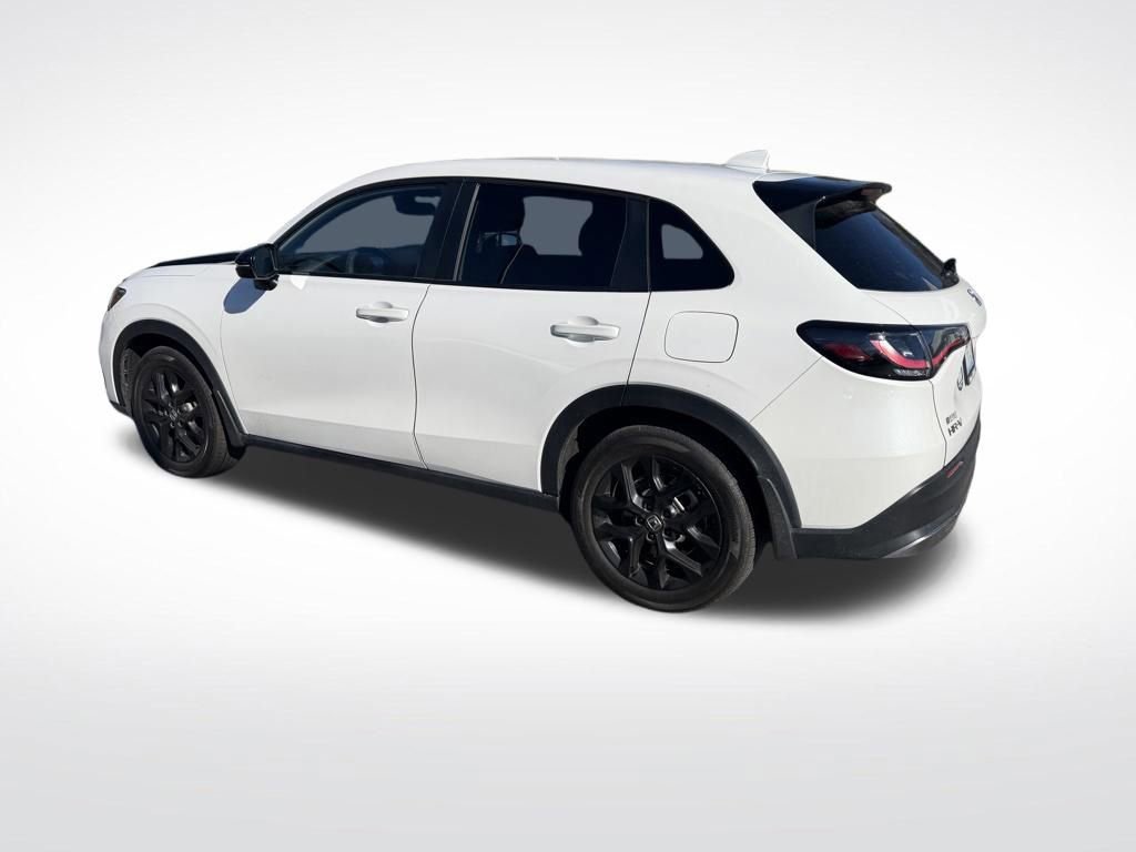 Used 2025 Honda HR-V Sport image 2