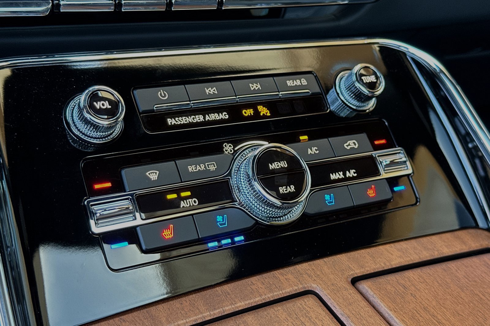 New 2024 Lincoln Navigator Black Label image 16