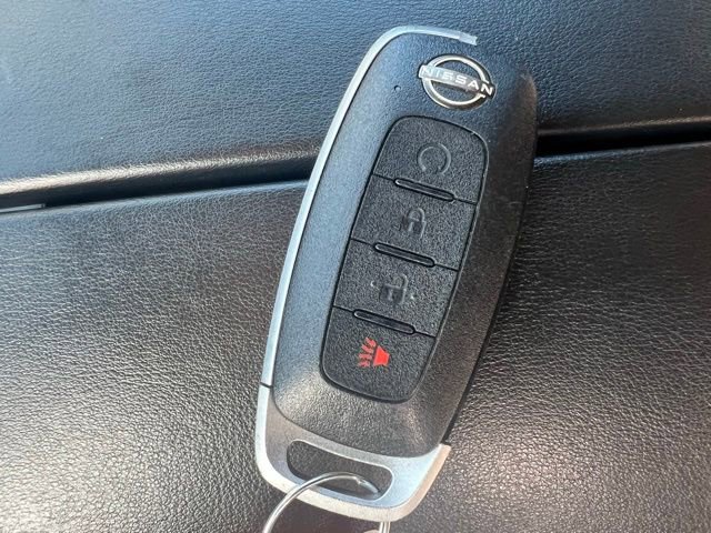 Used 2023 Nissan Rogue SV AWD/4WD image 25