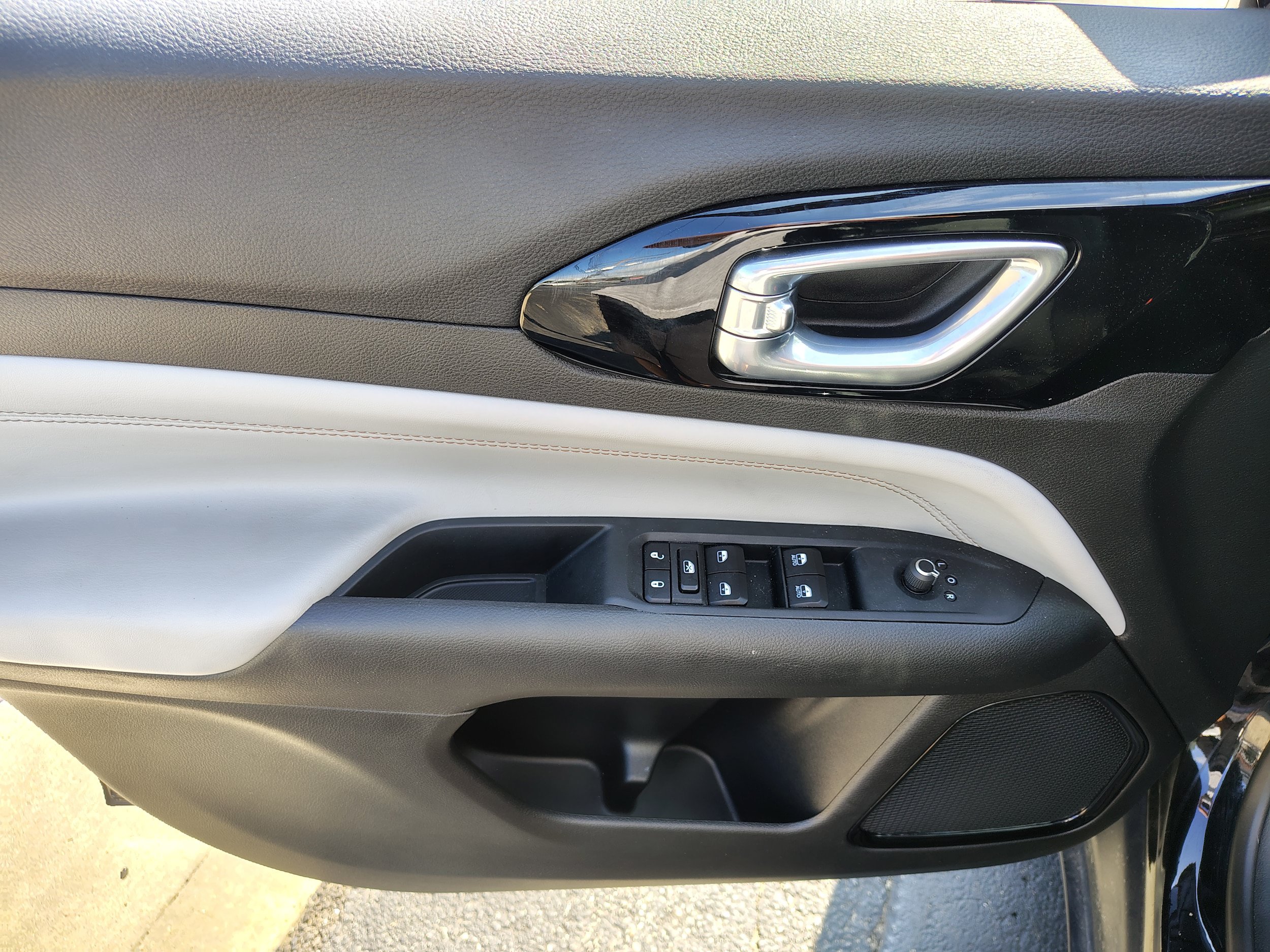 Certified 2024 Jeep Compass Limited AWD/4WD image 17