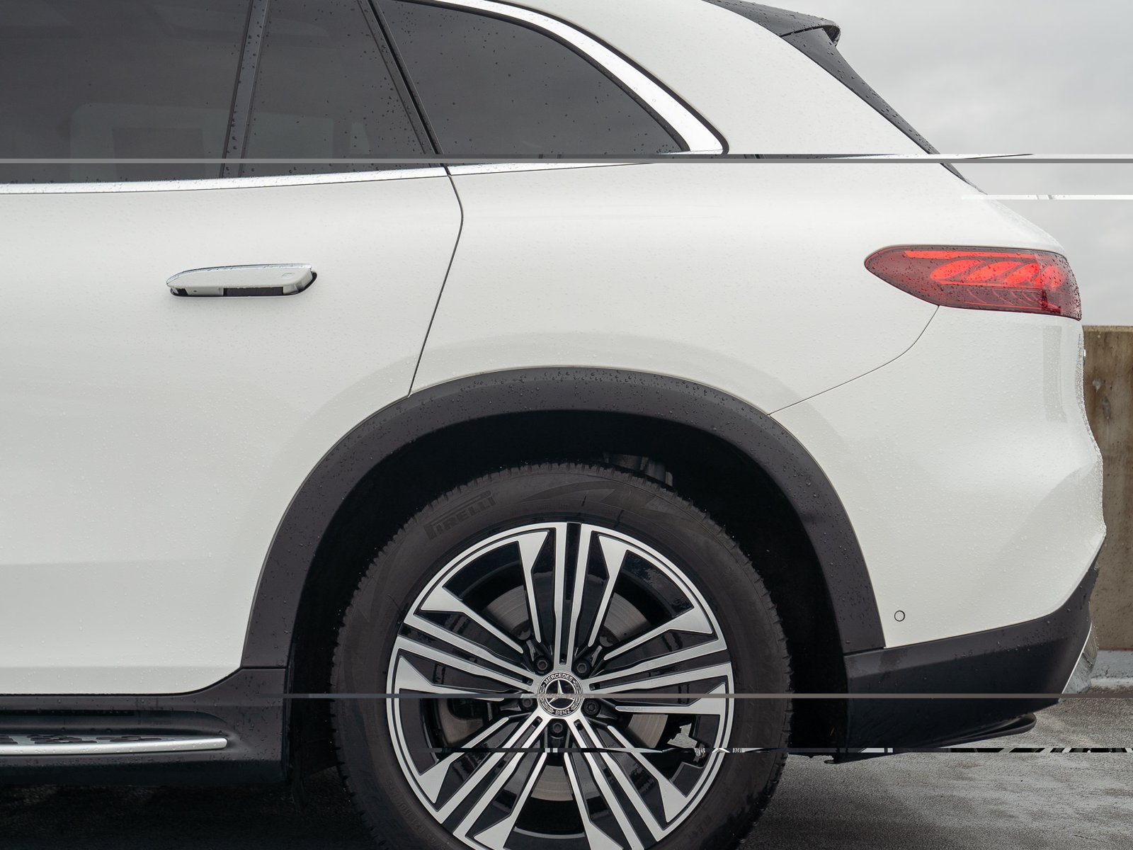 Used 2024 Mercedes-Benz EQS 450+ 4MATIC SUV image 15