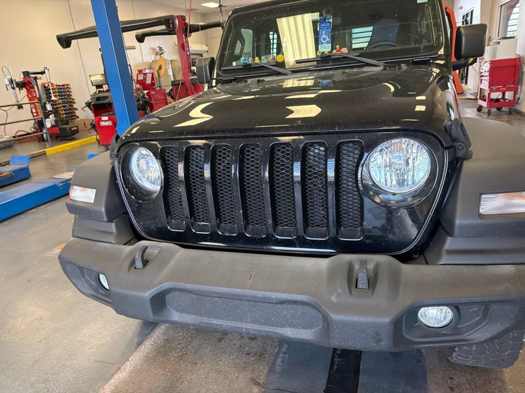 Used 2023 Jeep Wrangler Unlimited Sport AWD/4WD image 6