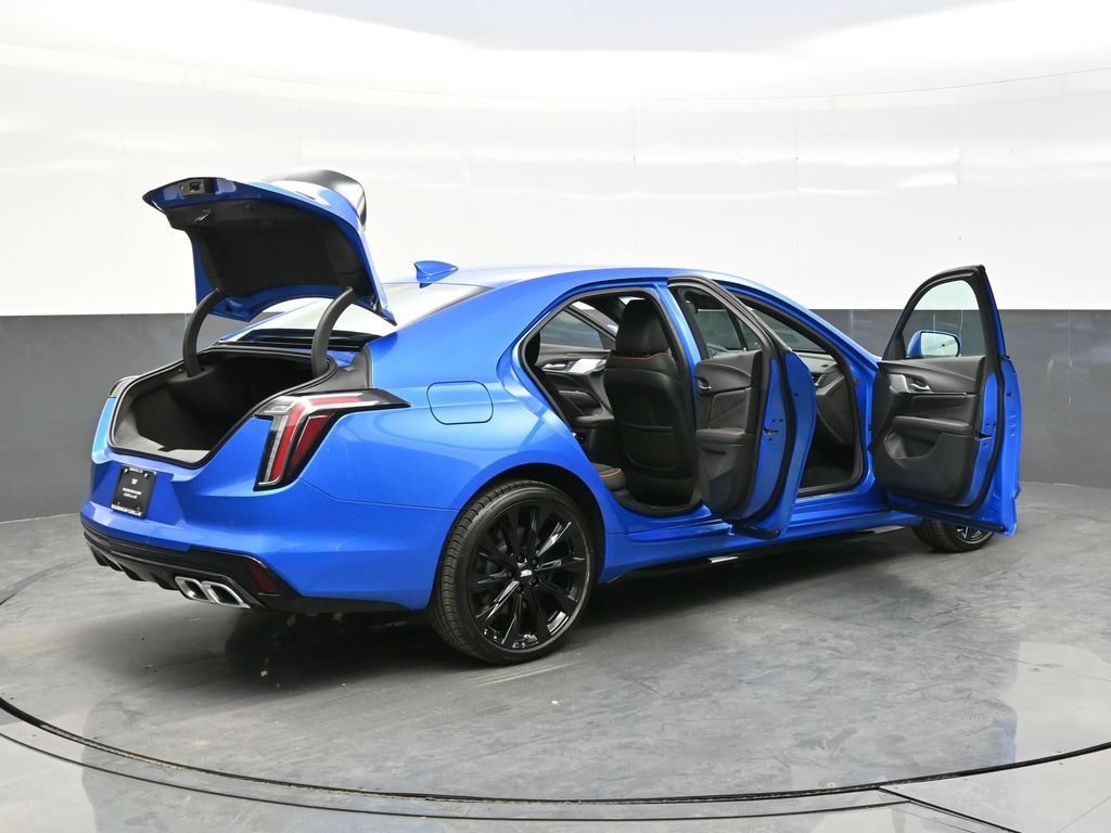 New 2025 Cadillac CT4 V w/ LPO, ONYX Package AWD/4WD image 39