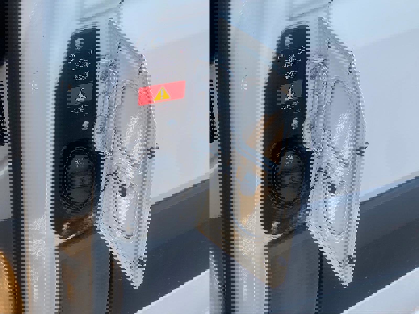 Used 2015 Freightliner Sprinter 2500 image 11