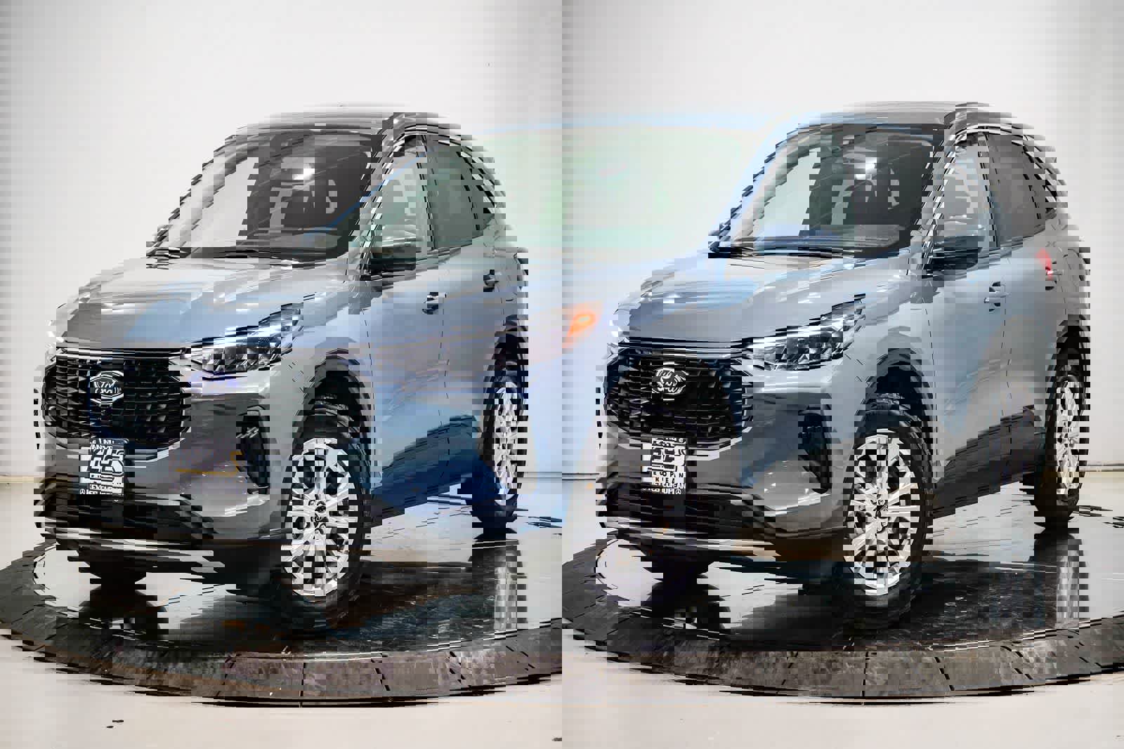 Used 2024 Ford Escape Active w/ Tech Pack #2 image 1