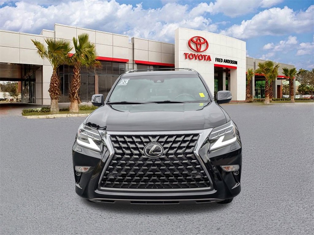 Used 2023 Lexus GX 460 Luxury w/ Accessory Package image 9