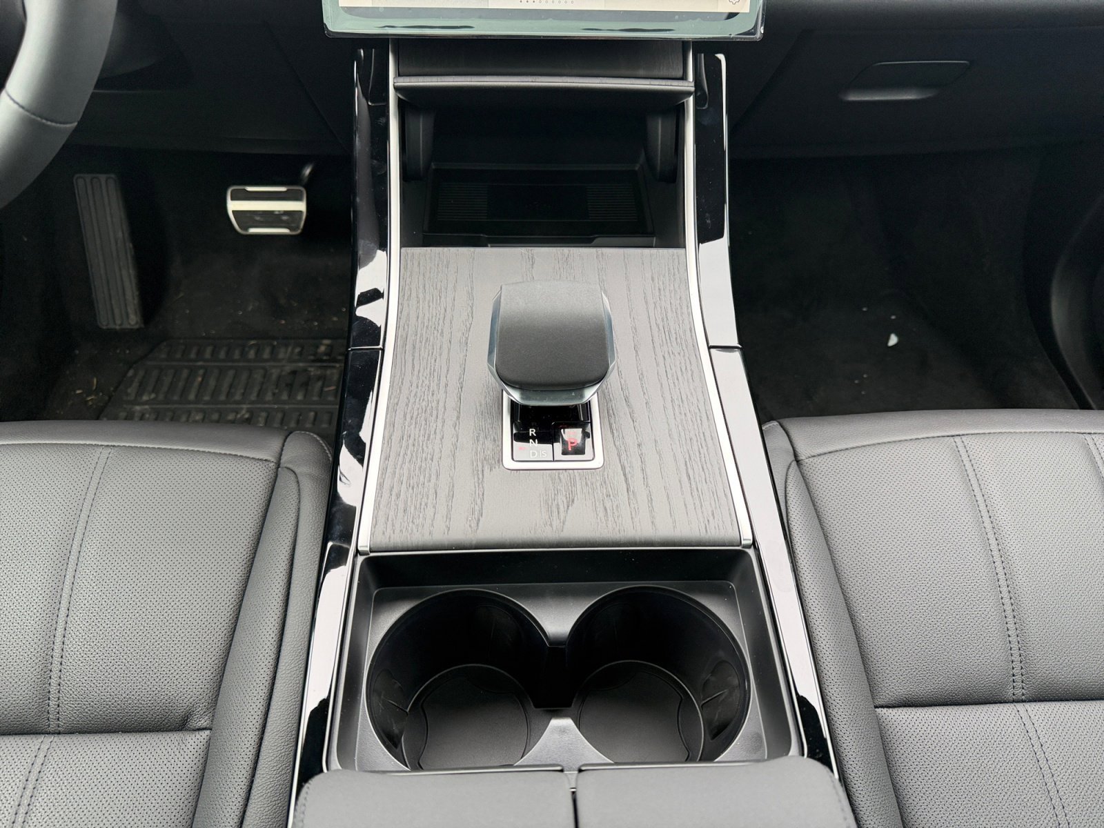 New 2026 Land Rover Range Rover Evoque Dynamic SE image 15