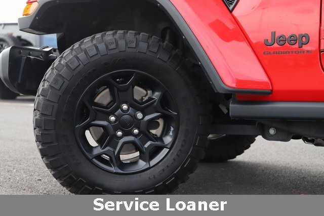 Used 2023 Jeep Gladiator Willys image 2