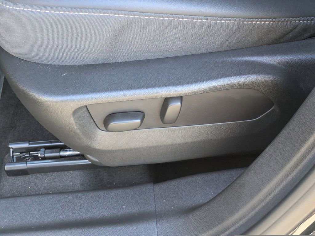 Used 2023 Buick Envision Preferred image 21