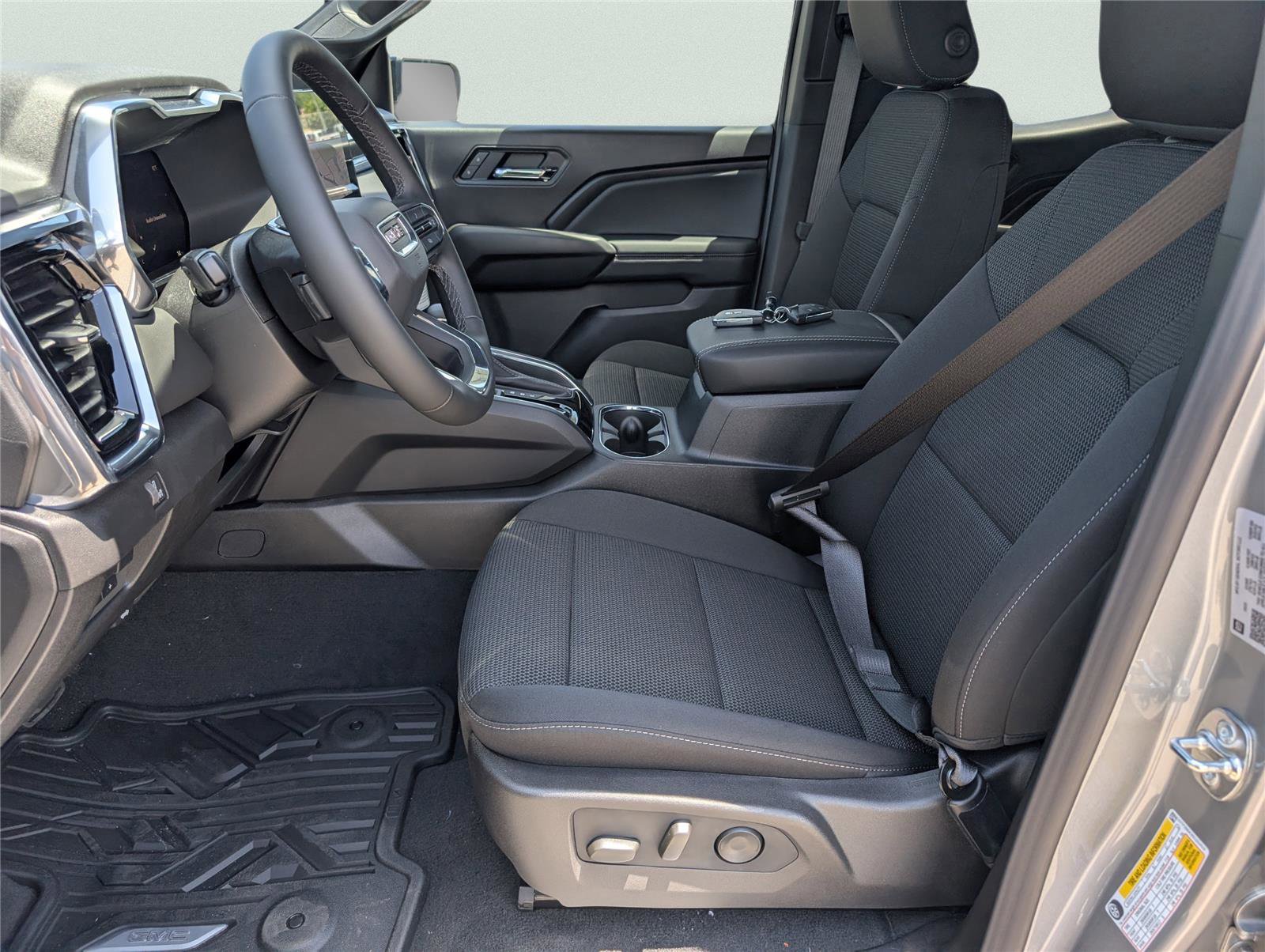 New 2025 GMC Canyon Elevation w/ Convenience Package image 12