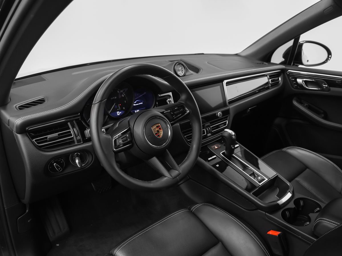 Used 2023 Porsche Macan GTS AWD/4WD image 4