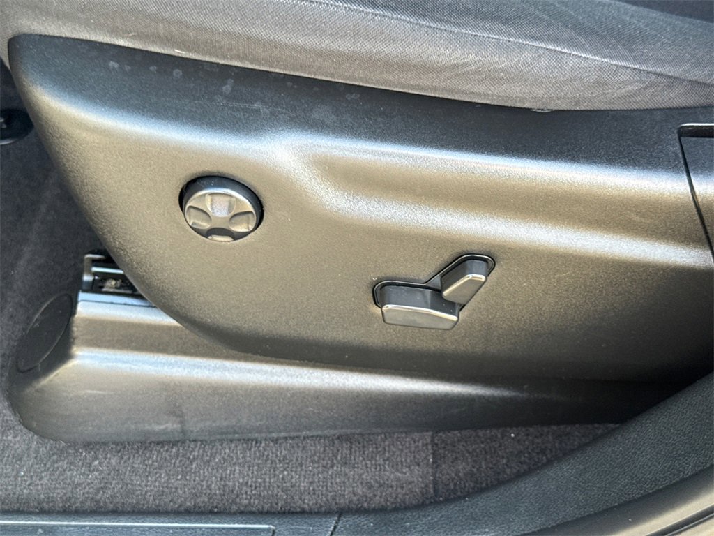 Used 2022 Dodge Durango SXT w/ Blacktop Package image 25