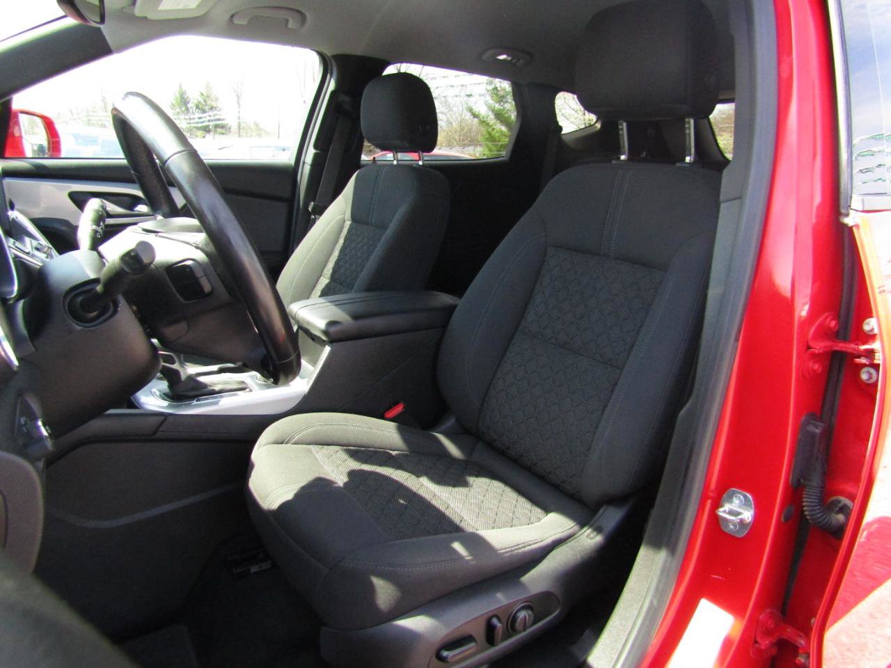 Used 2020 Chevrolet Blazer LT image 13