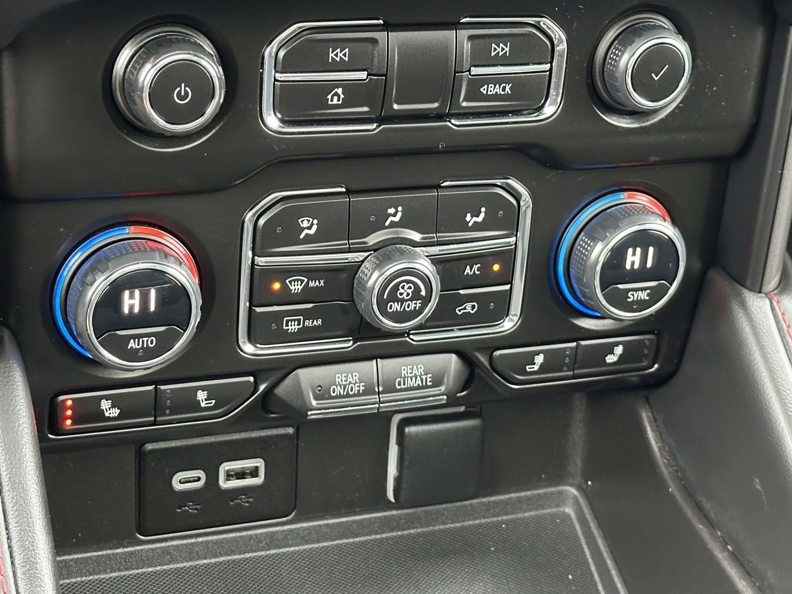 Certified 2023 Chevrolet Suburban RST w/ Luxury Package image 12