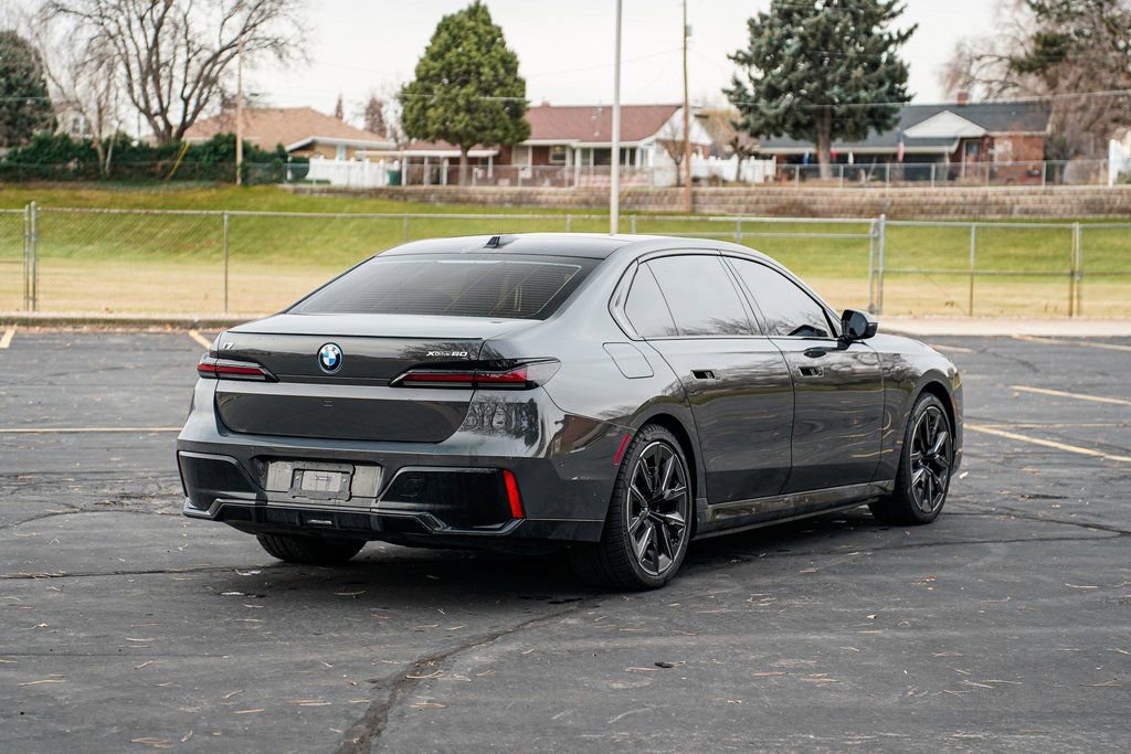 Used 2026 BMW i7 xDrive60 w/ Executive Package image 5