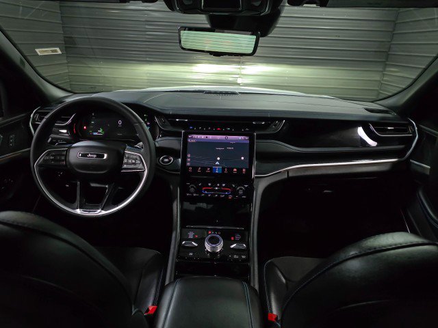 Used 2022 Jeep Grand Cherokee Trailhawk w/ Advanced Protech Group II image 11