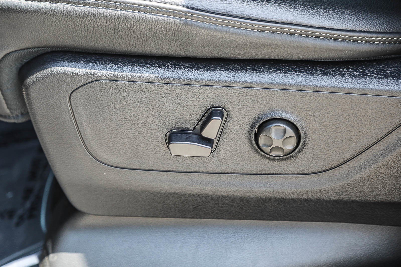 Used 2025 RAM 1500 RHO image 19