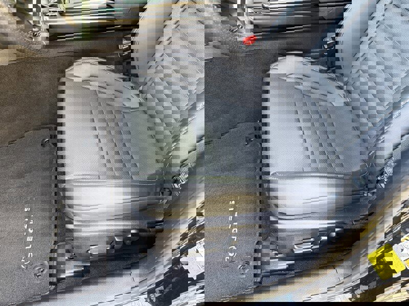 Used 2022 Lexus IS 350 F Sport w/ Navigation Package image 16