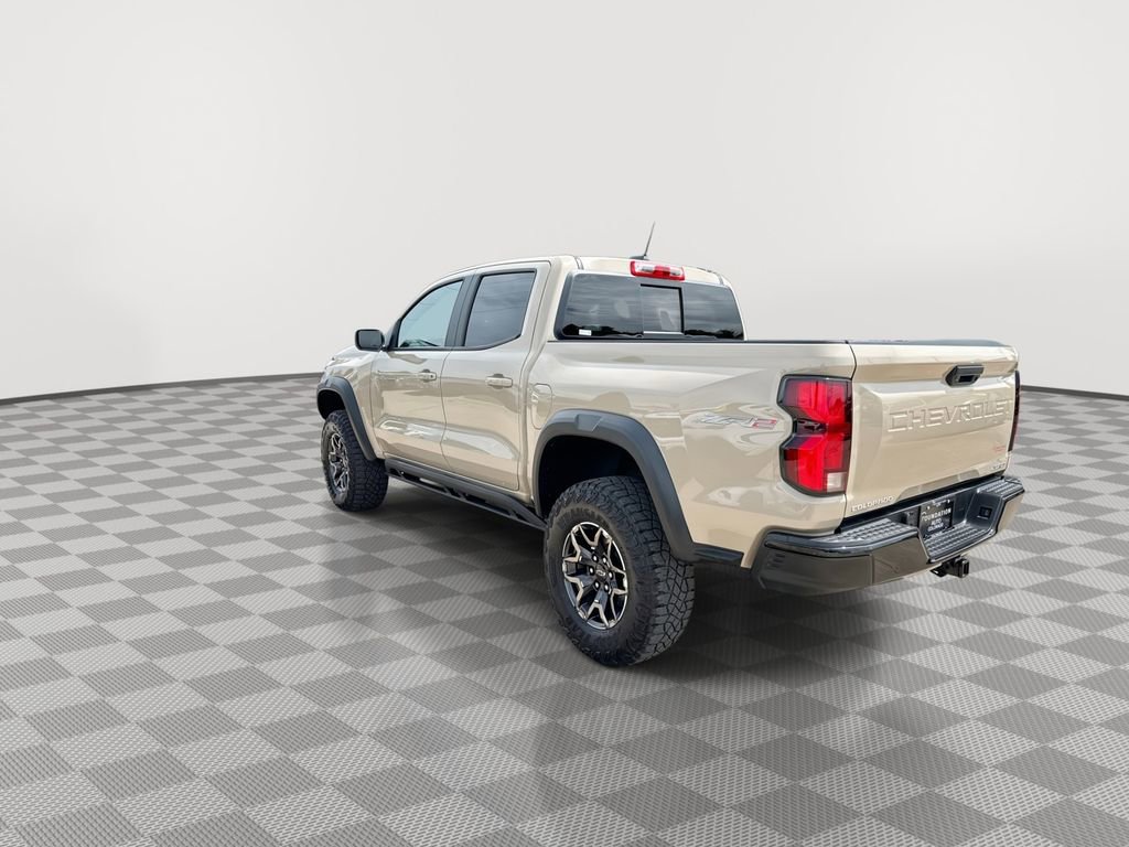 Used 2024 Chevrolet Colorado ZR2 AWD/4WD image 7