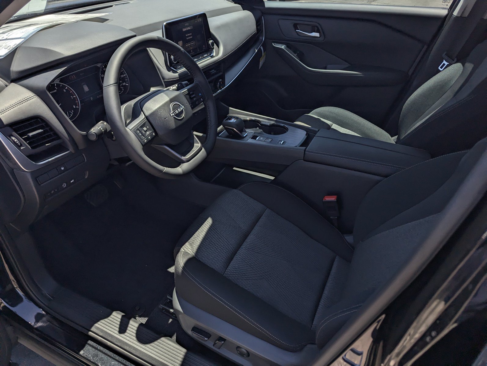 New 2026 Nissan Rogue SV FWD image 9