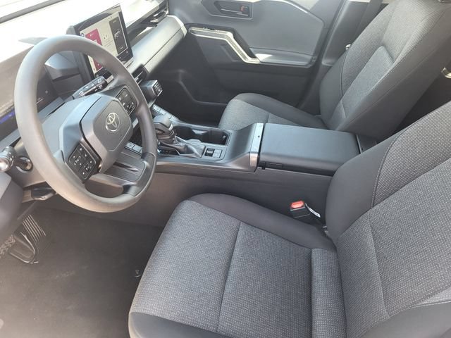 Used 2026 Toyota RAV4 LE AWD/4WD image 12