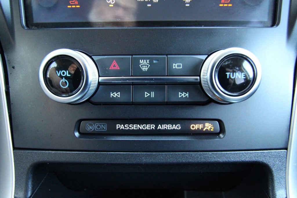 Used 2024 Ford Edge SEL image 24