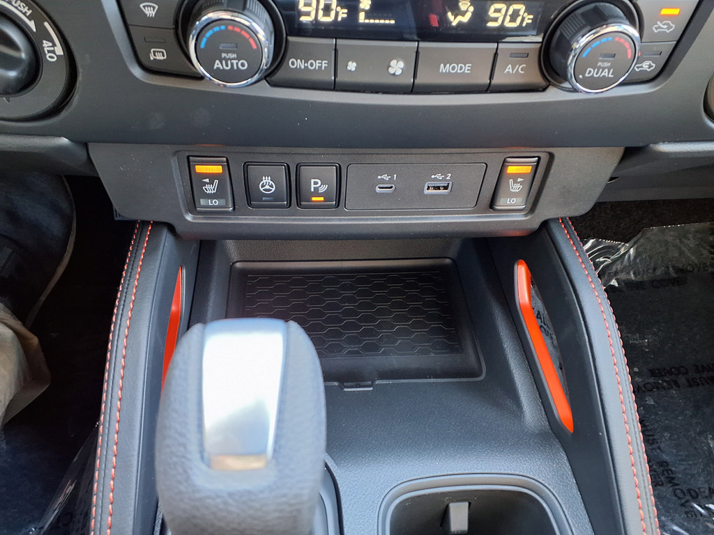 New 2026 Nissan Frontier PRO-4X w/ Pro-4x Convenience Package AWD/4WD image 10