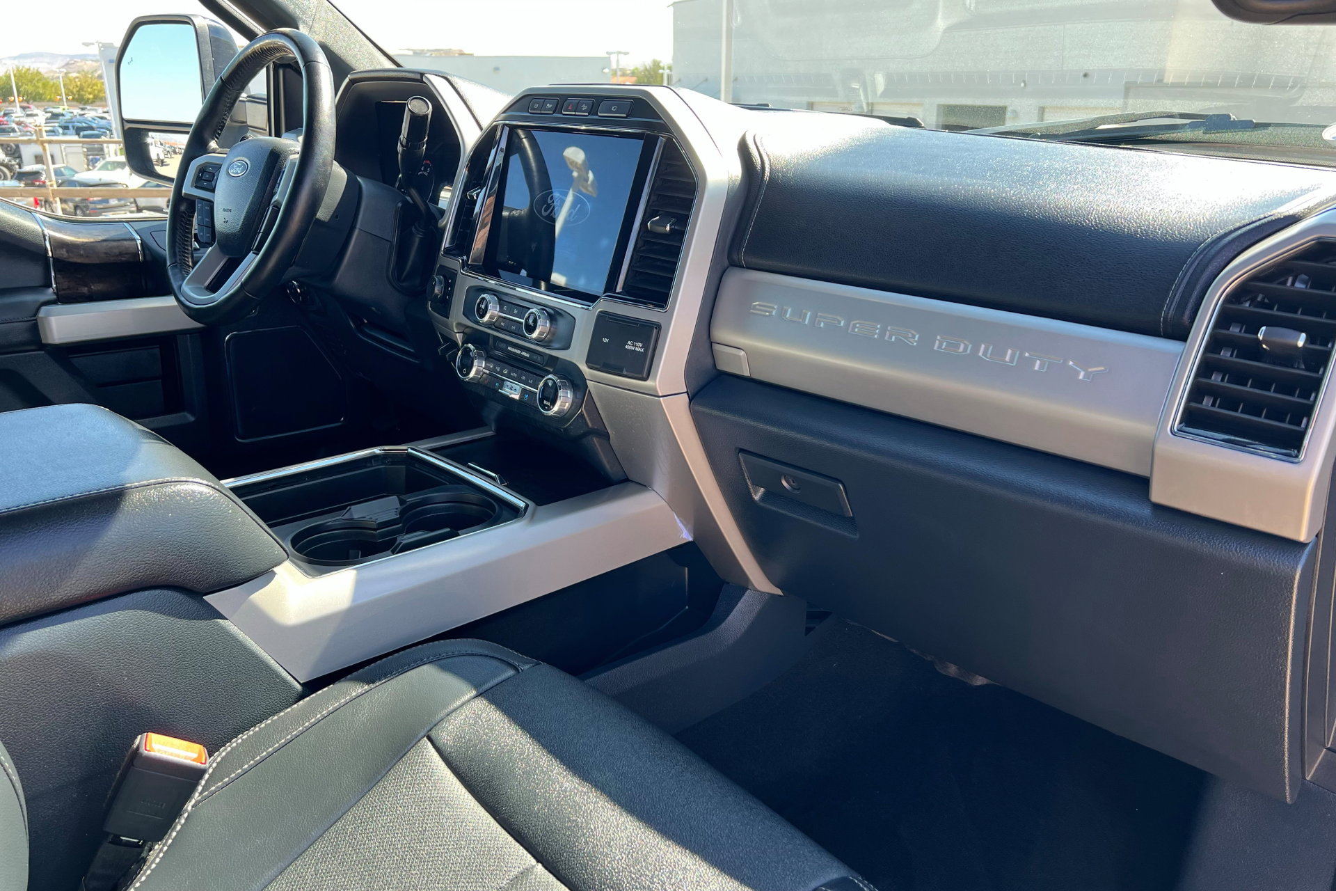 Used 2022 Ford F250 Lariat w/ Lariat Ultimate Package image 23