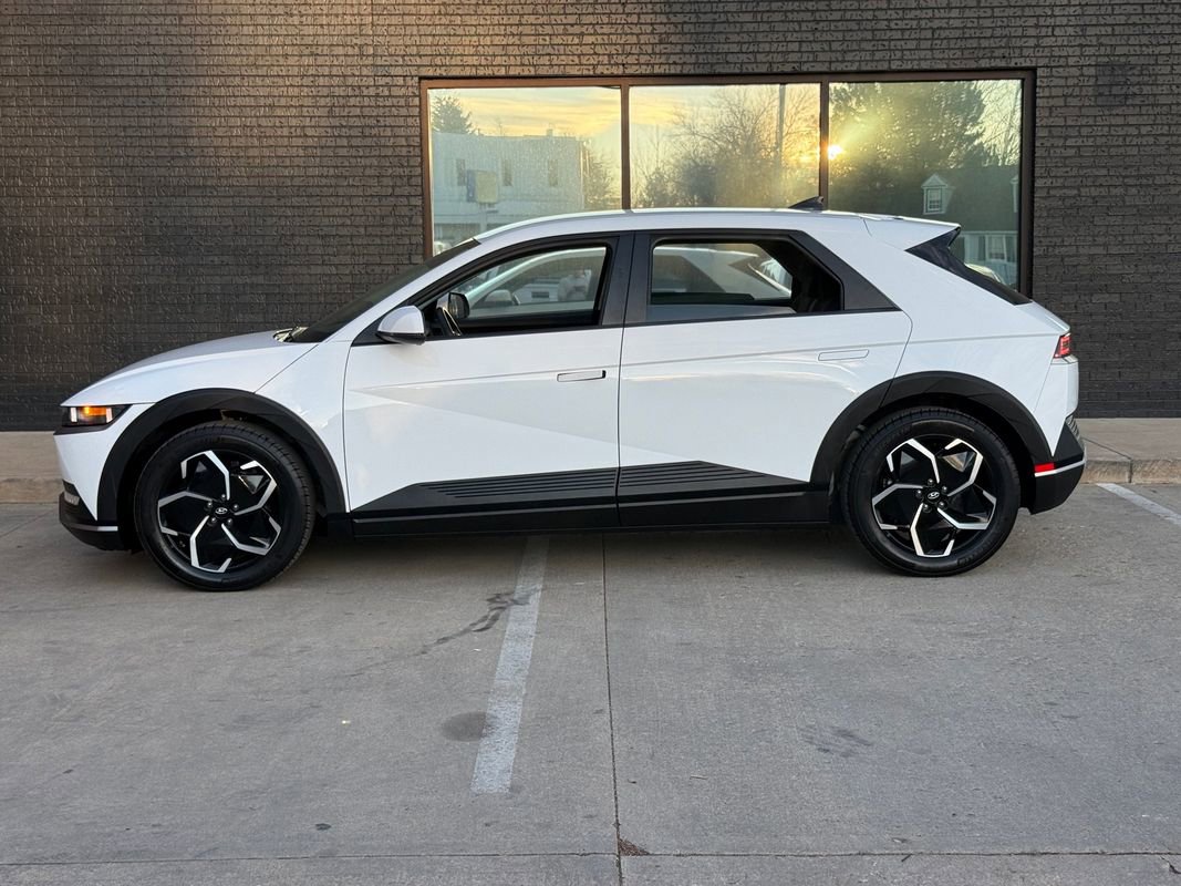 Used 2024 Hyundai Ioniq 5 SEL AWD/4WD image 18
