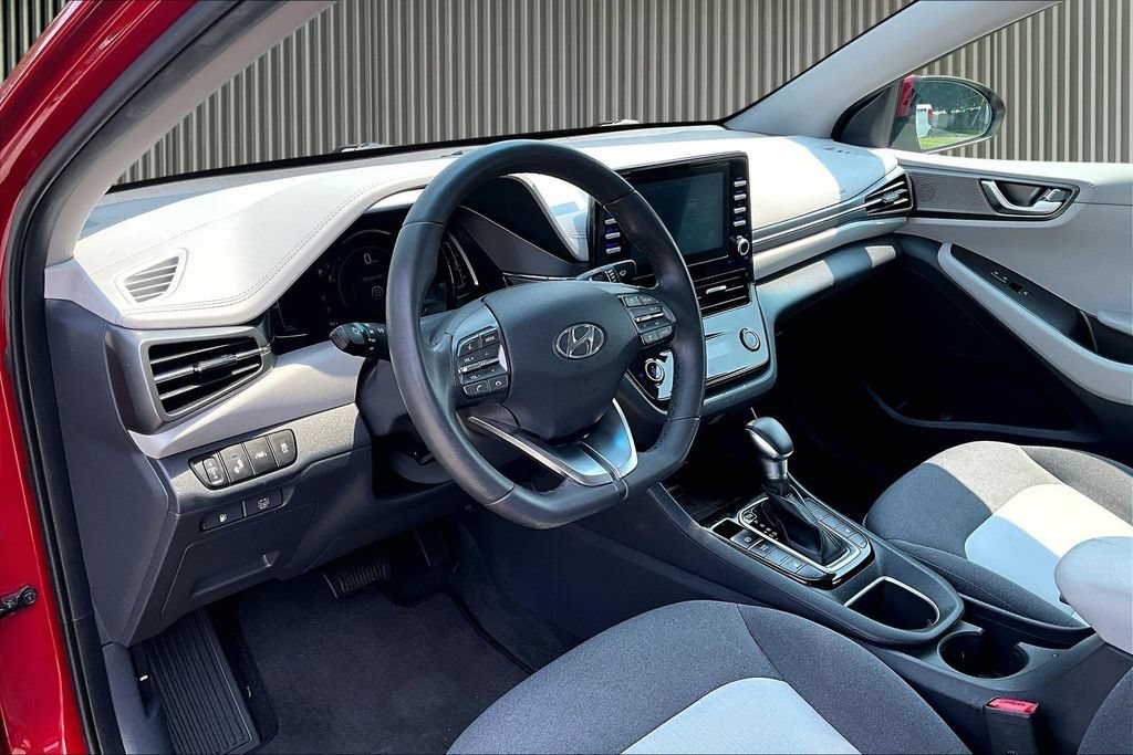 Used 2020 Hyundai Ioniq SEL FWD image 14