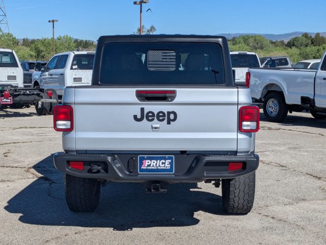 Used 2022 Jeep Gladiator Sport image 7