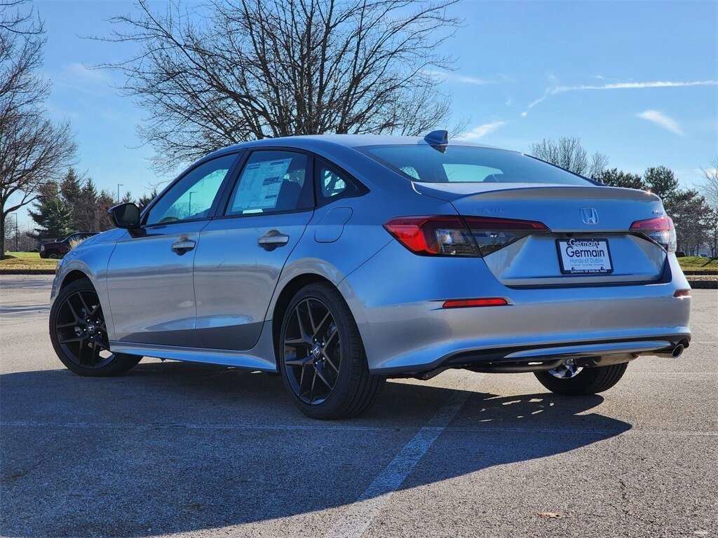 Used 2024 Honda Civic Sport image 10