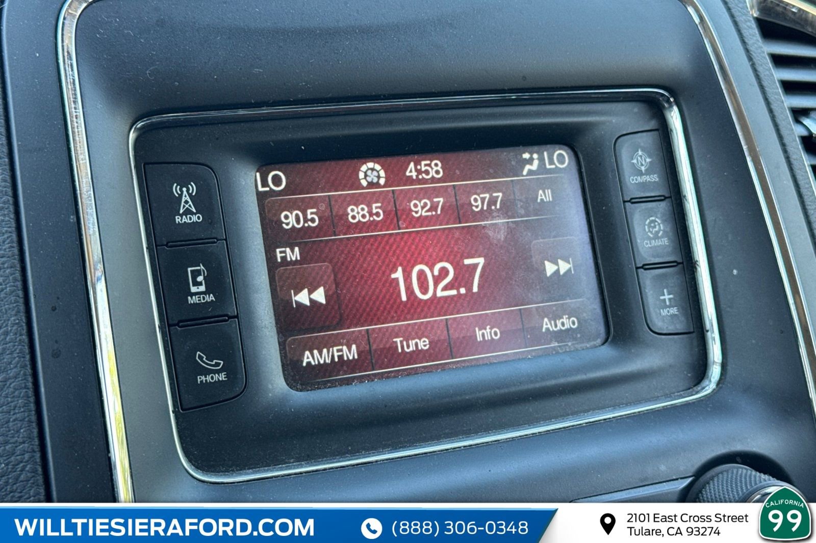 Used 2017 Dodge Durango SXT w/ 3rd Row Seating Group RWD image 25