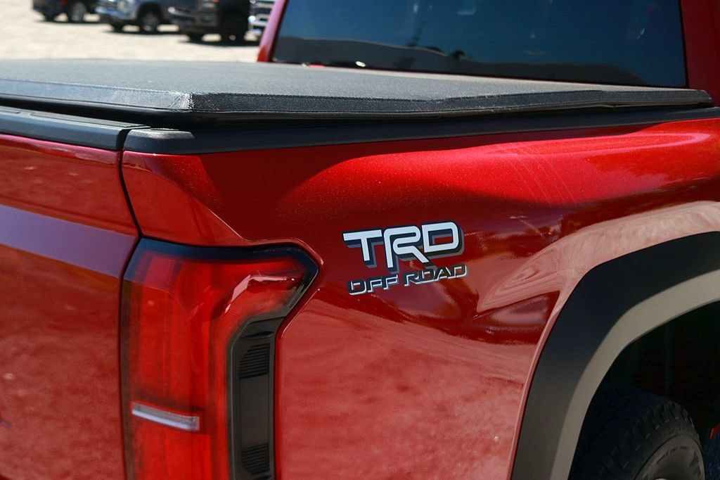 Used 2025 Toyota Tacoma TRD Off-Road AWD/4WD image 8