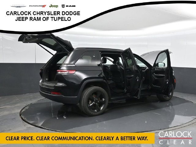 Used 2023 Jeep Grand Cherokee Altitude AWD/4WD image 53