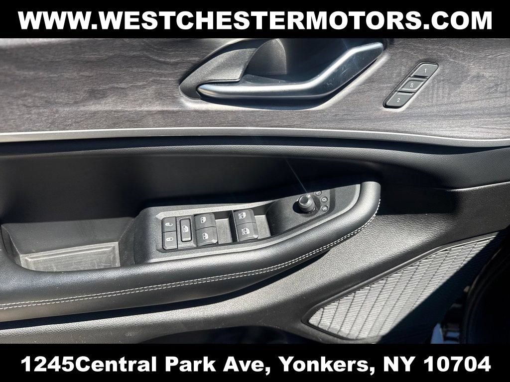 Used 2023 Jeep Grand Cherokee Limited w/ Luxury Tech Group II AWD/4WD image 12