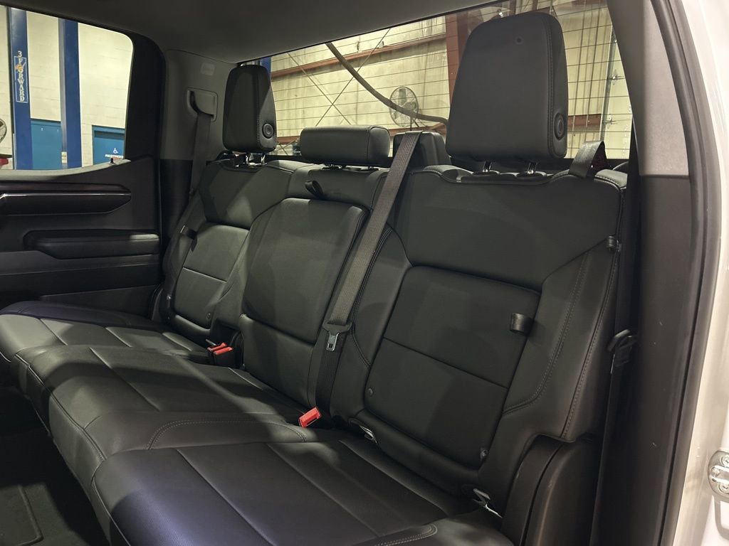 Used 2024 GMC Sierra 1500 SLT image 36