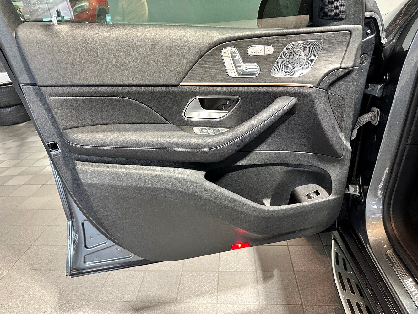 Certified 2023 Mercedes-Benz GLS 450 4MATIC image 11