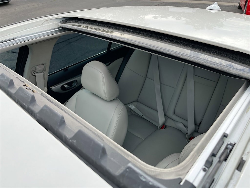 Used 2023 INFINITI Q50 Luxe w/ Cargo Package image 22