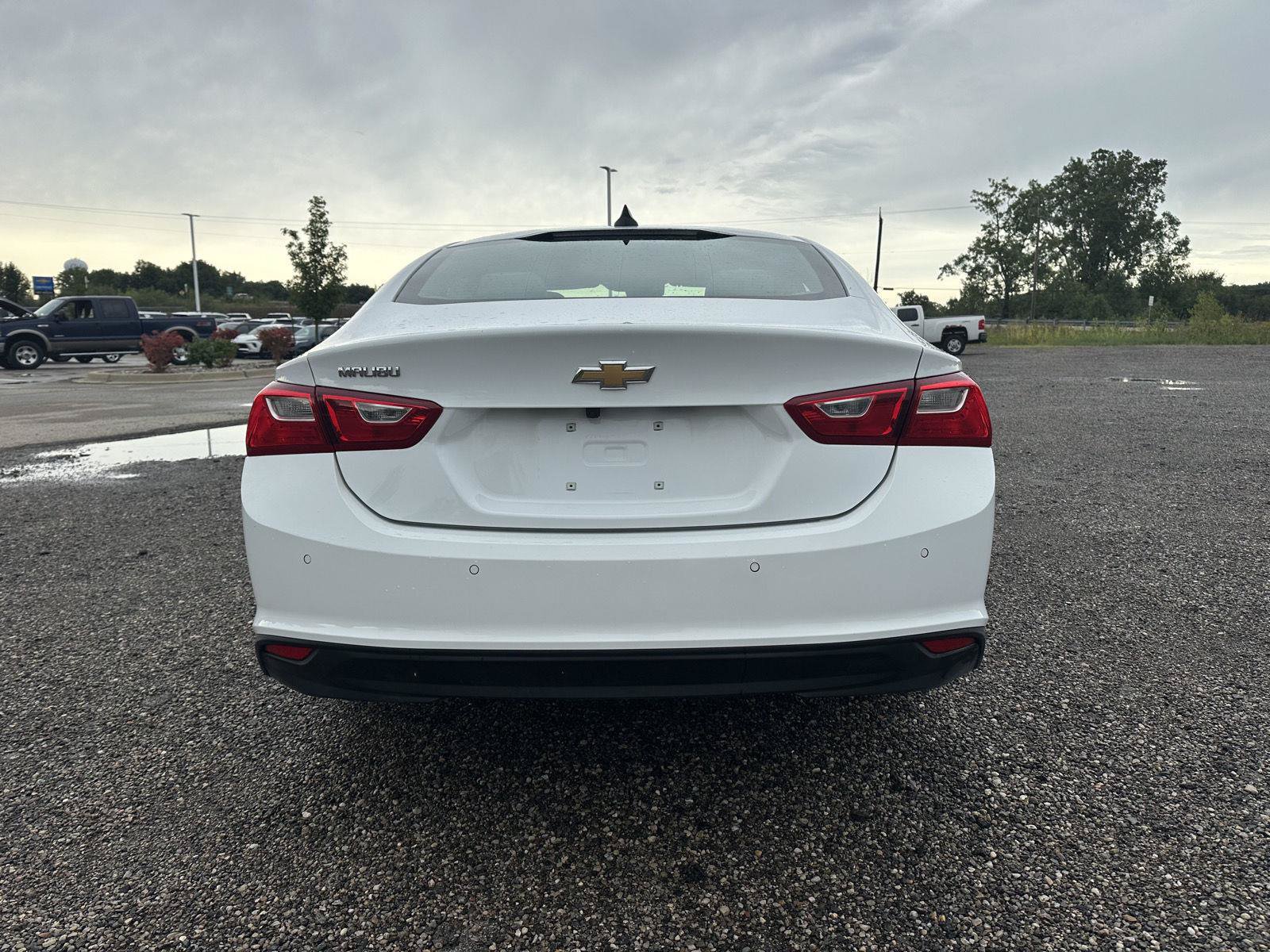 Used 2024 Chevrolet Malibu LS FWD image 4