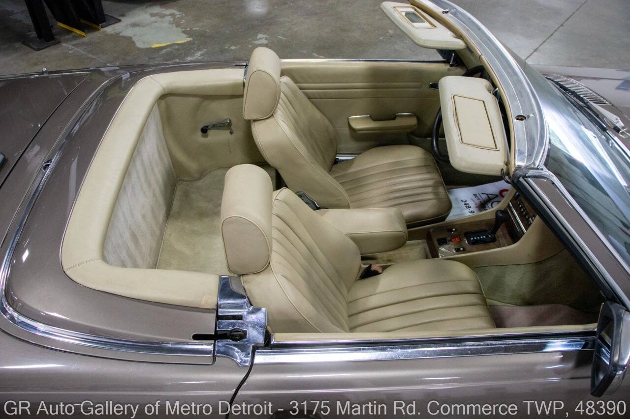 Used 1987 Mercedes-Benz 560 SL image 16