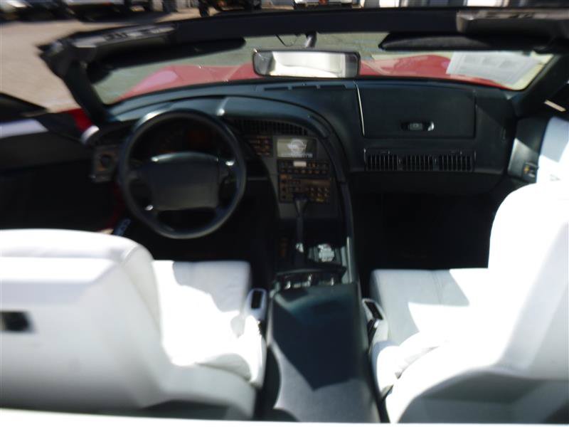 Used 1992 Chevrolet Corvette Convertible RWD image 12