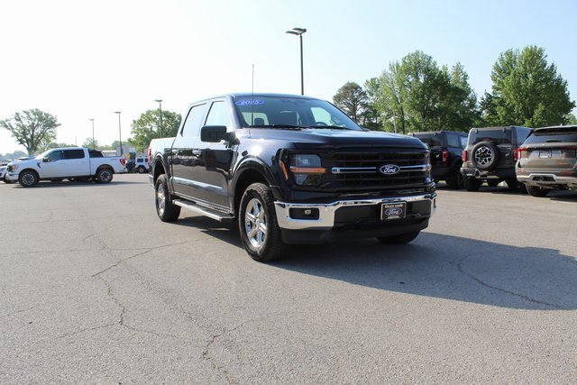 Used 2025 Ford F150 XLT w/ Equipment Group 301A Standard AWD/4WD image 7