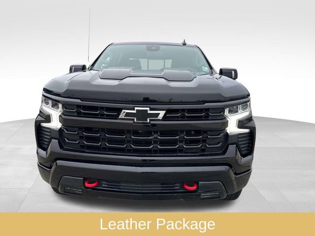 Used 2023 Chevrolet Silverado 1500 LT Trail Boss w/ Convenience Package II image 2
