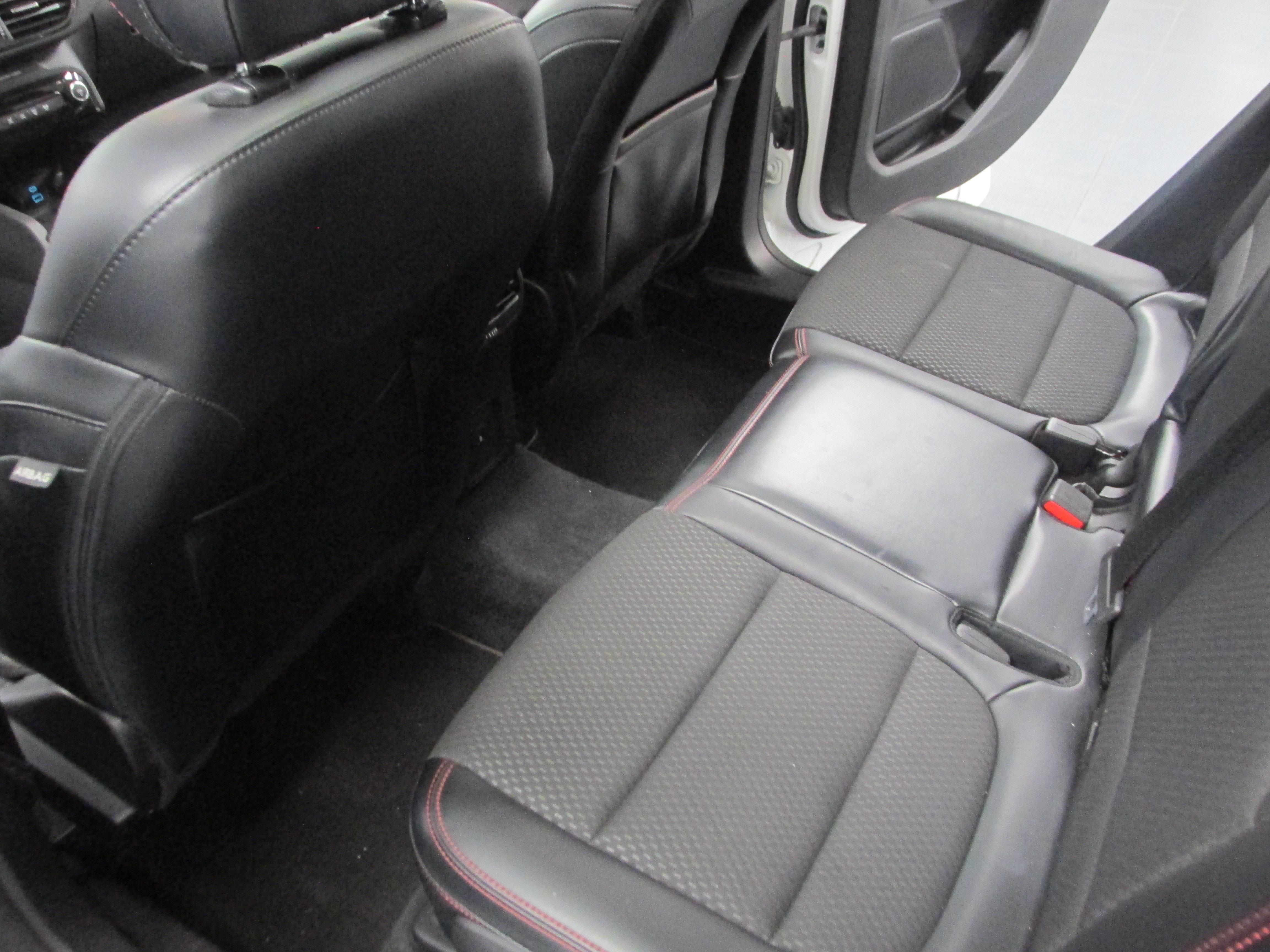 Used 2023 Ford Escape ST-Line w/ Tech Pack #1 AWD/4WD image 28